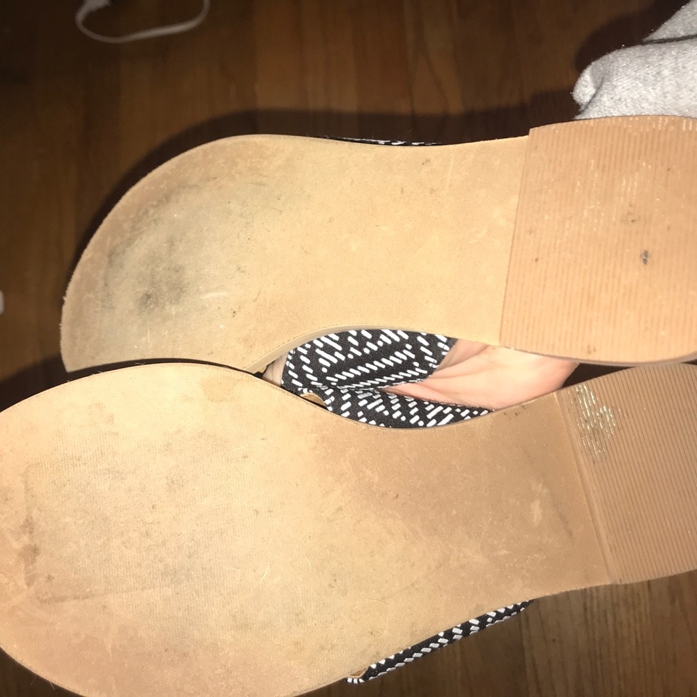 Sandals - Picture 3 of 3